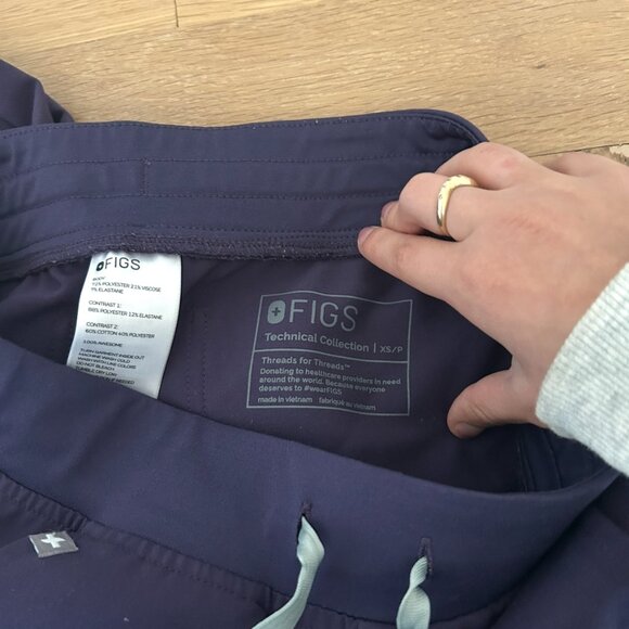 Figs SET Catarina Top & Zamora Jogger Purple Shadow - Picture 3 of 5